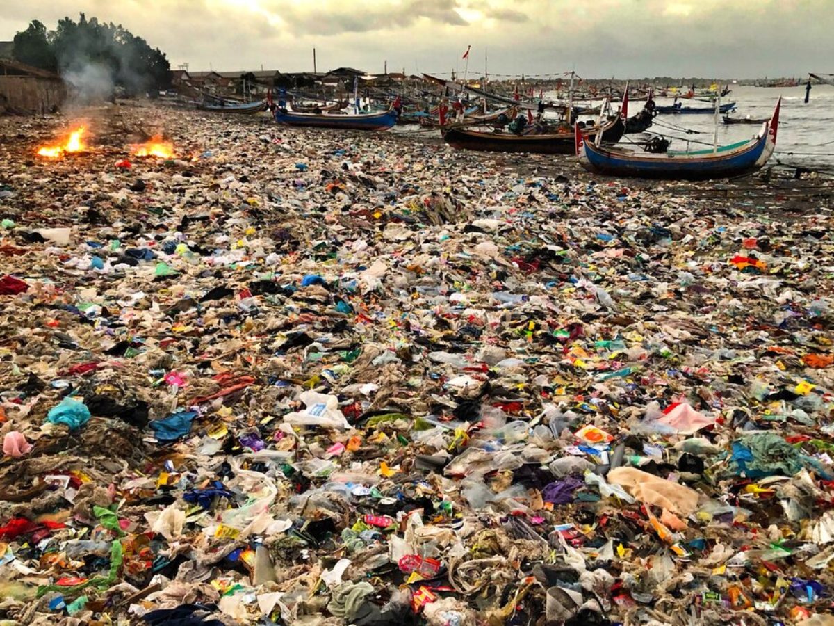 Rouse søm pistol 8 Shocking Plastic Pollution Statistics to Know About | Earth.Org