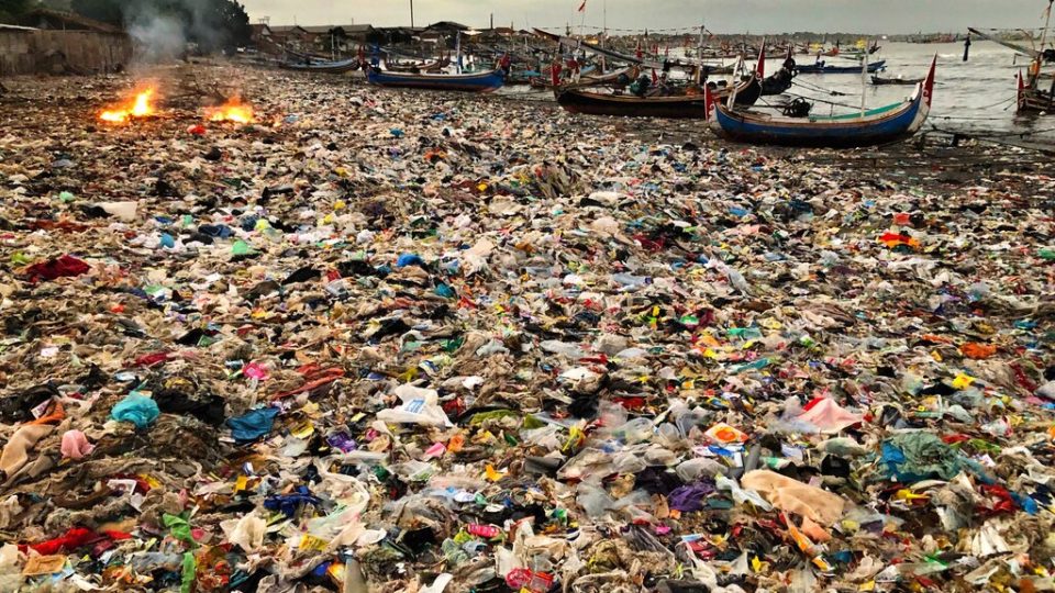 plastic pollution statistics