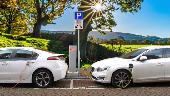 Hydrogen vs. Electric Cars: Comparing Innovative Sustainability