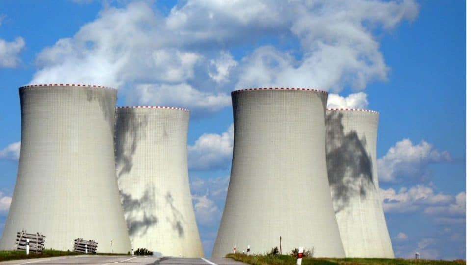 nnuclear energy; nuclear power plant; Advantages and disadvantages of nuclear energy