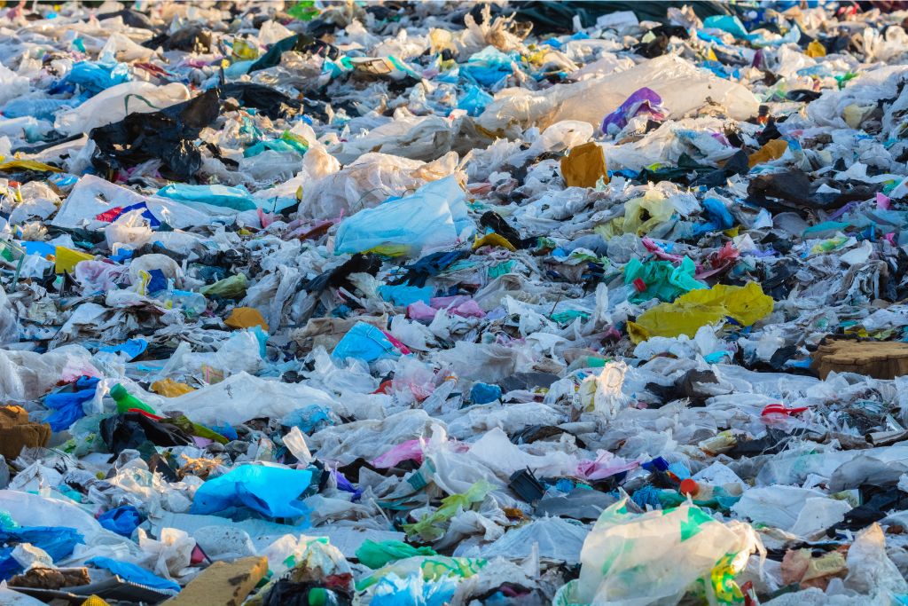 Thailand Announces Ban on Plastic Waste Imports by 2025