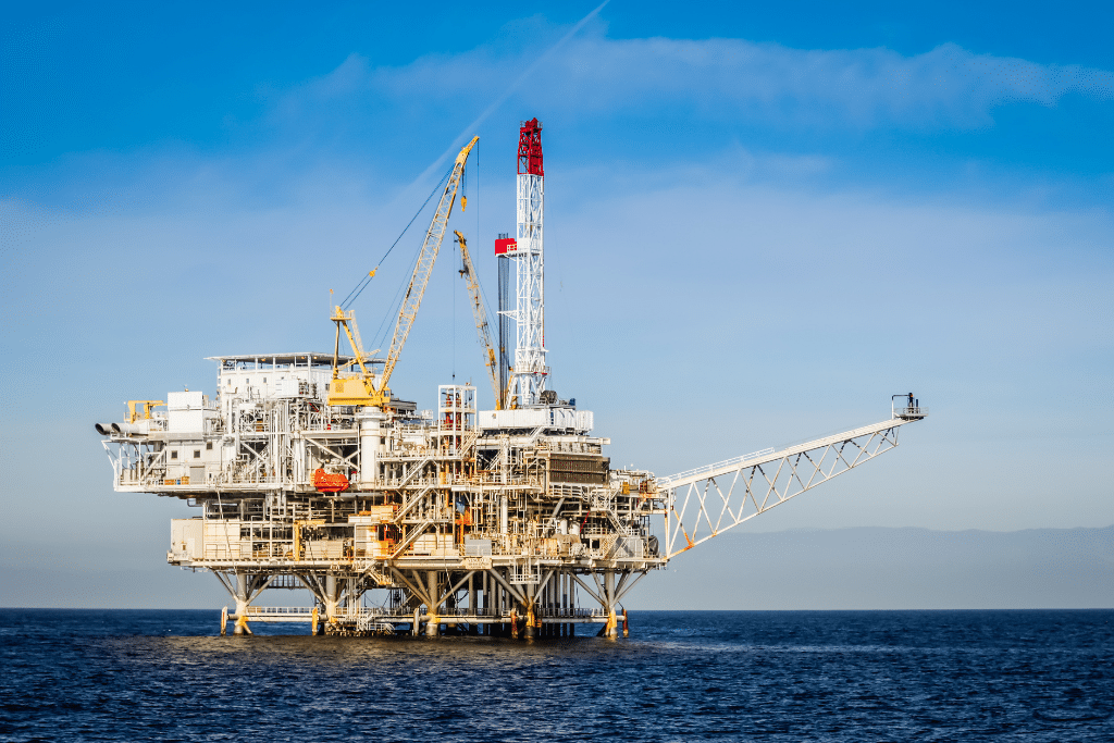 oil rig in the ocean; oil and gas; fossil fuels