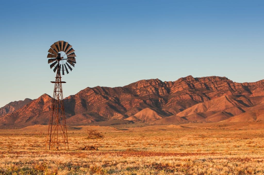 lone windmill in the flinders ranges; heatwaves; heat and humidity