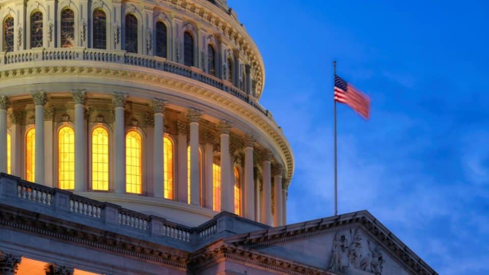US capital hill building at dawn
